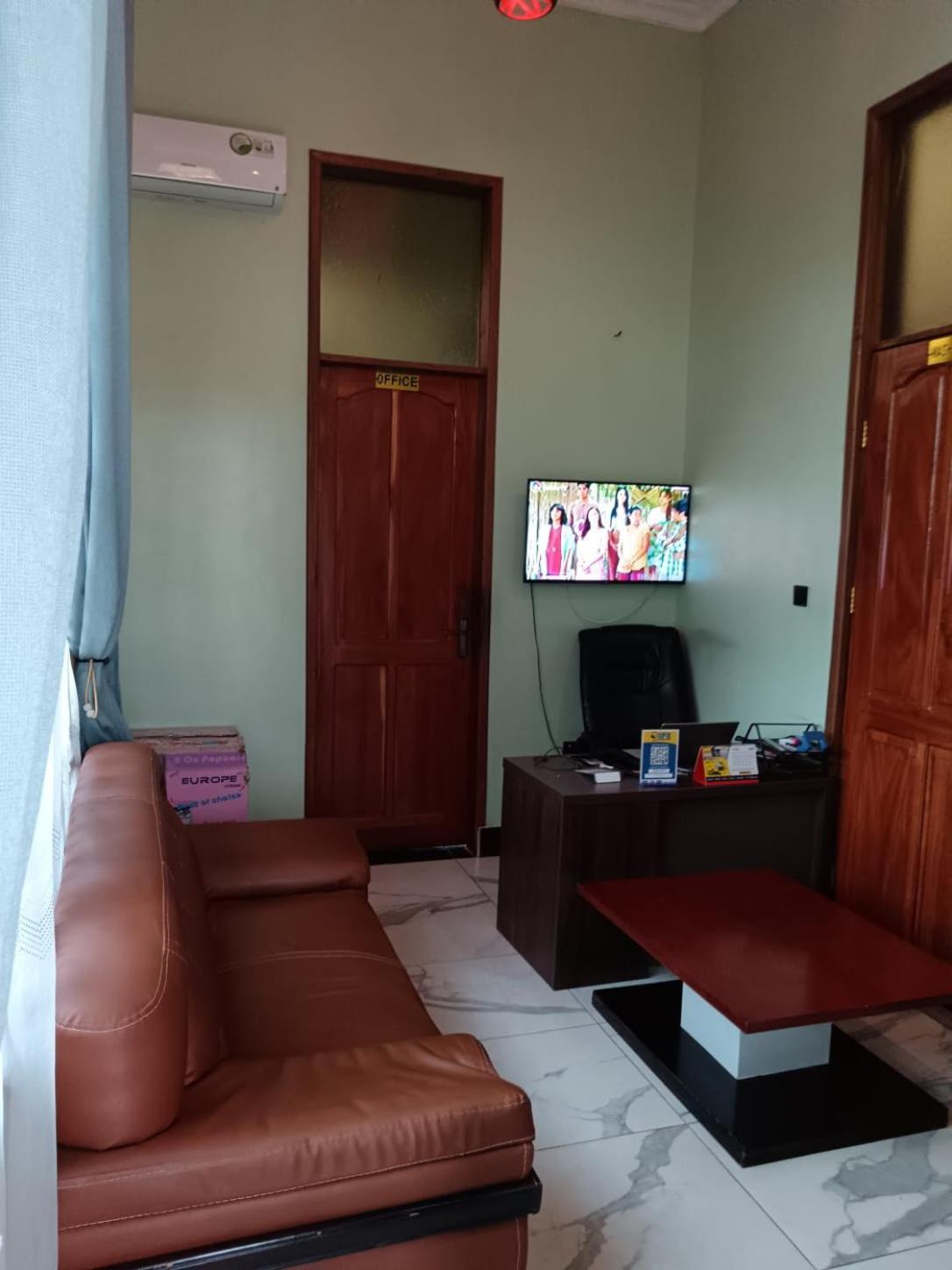 Hba Lodge Kahama Εξωτερικό φωτογραφία
